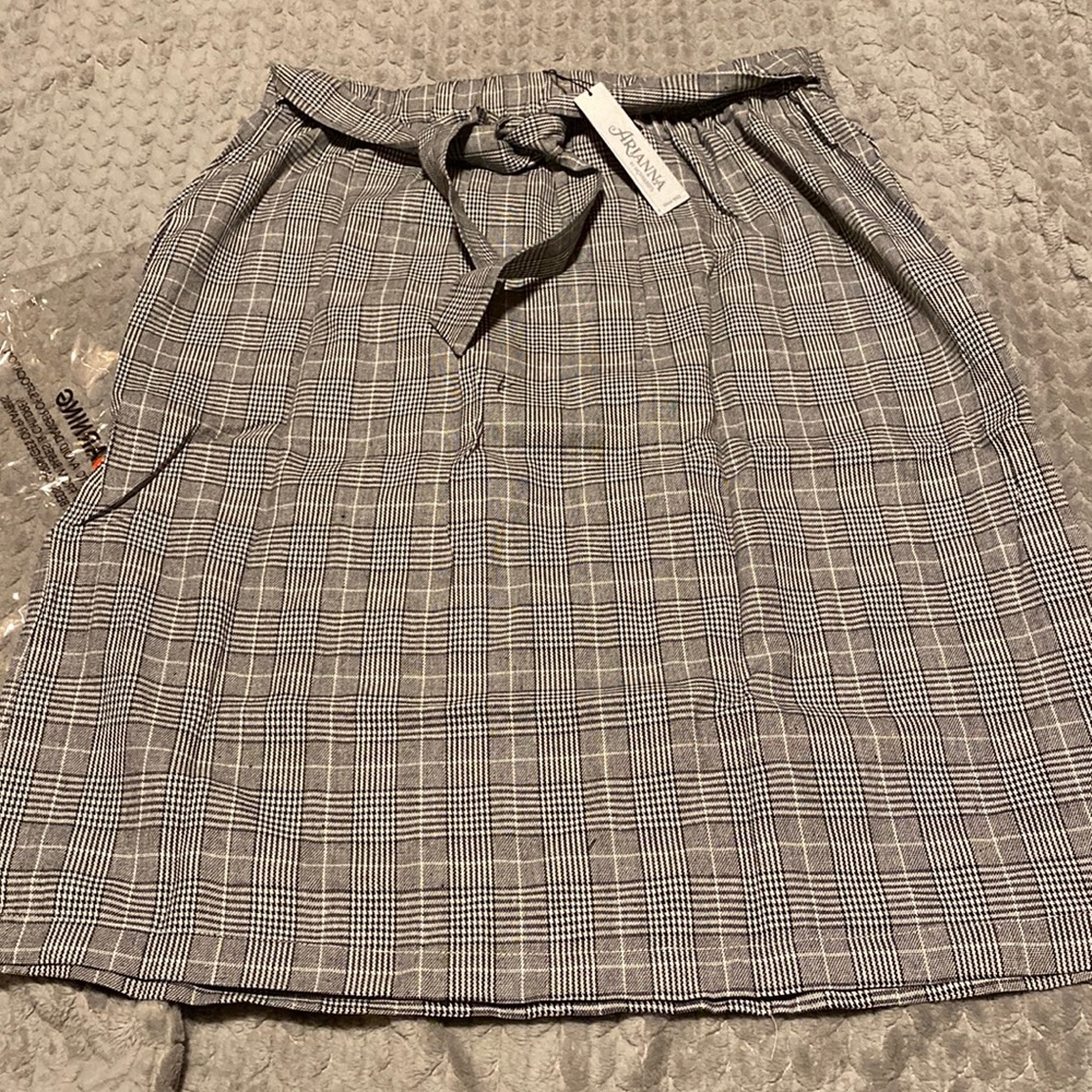 🆕 ARIANNA’S. Women’s skirt.